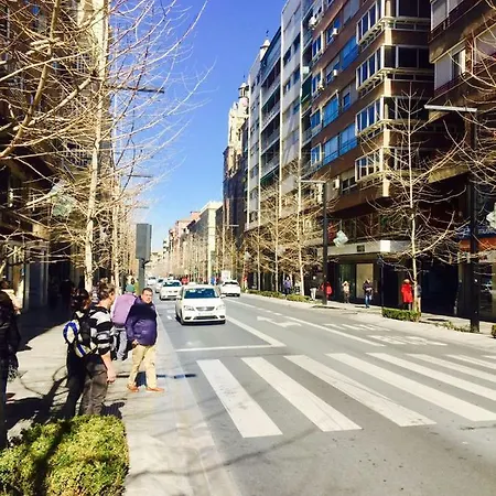 Gran Via & Catedral דירה *